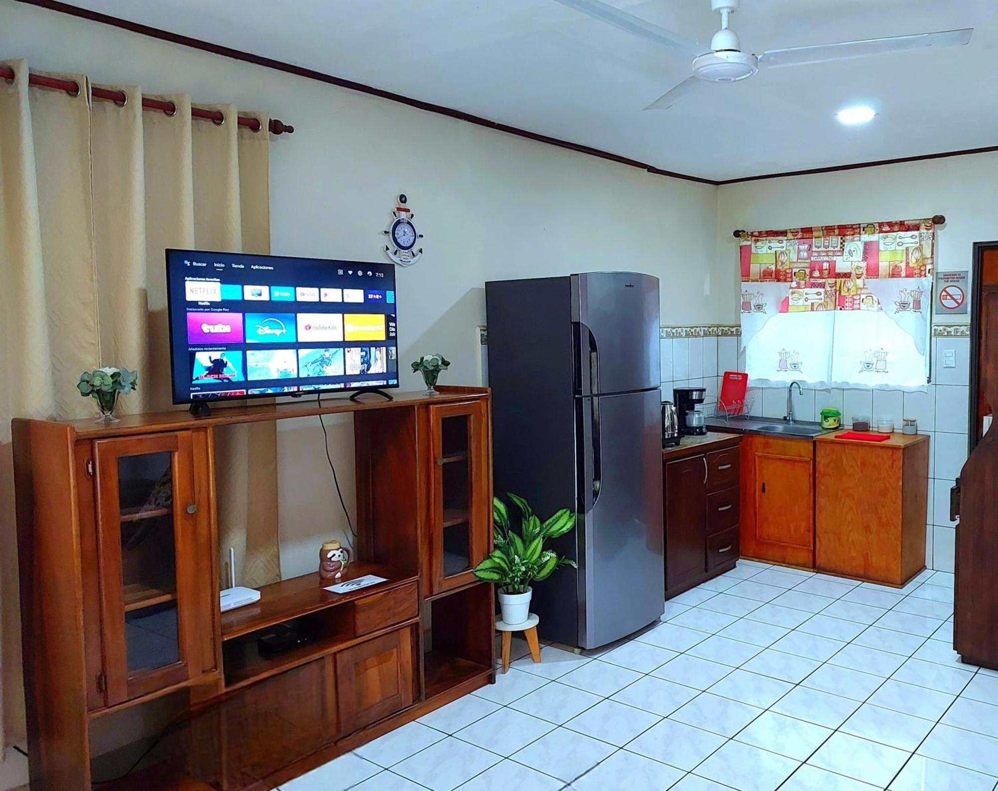 Villa Casa Equipada En El Centro De Puntarenas Extérieur photo