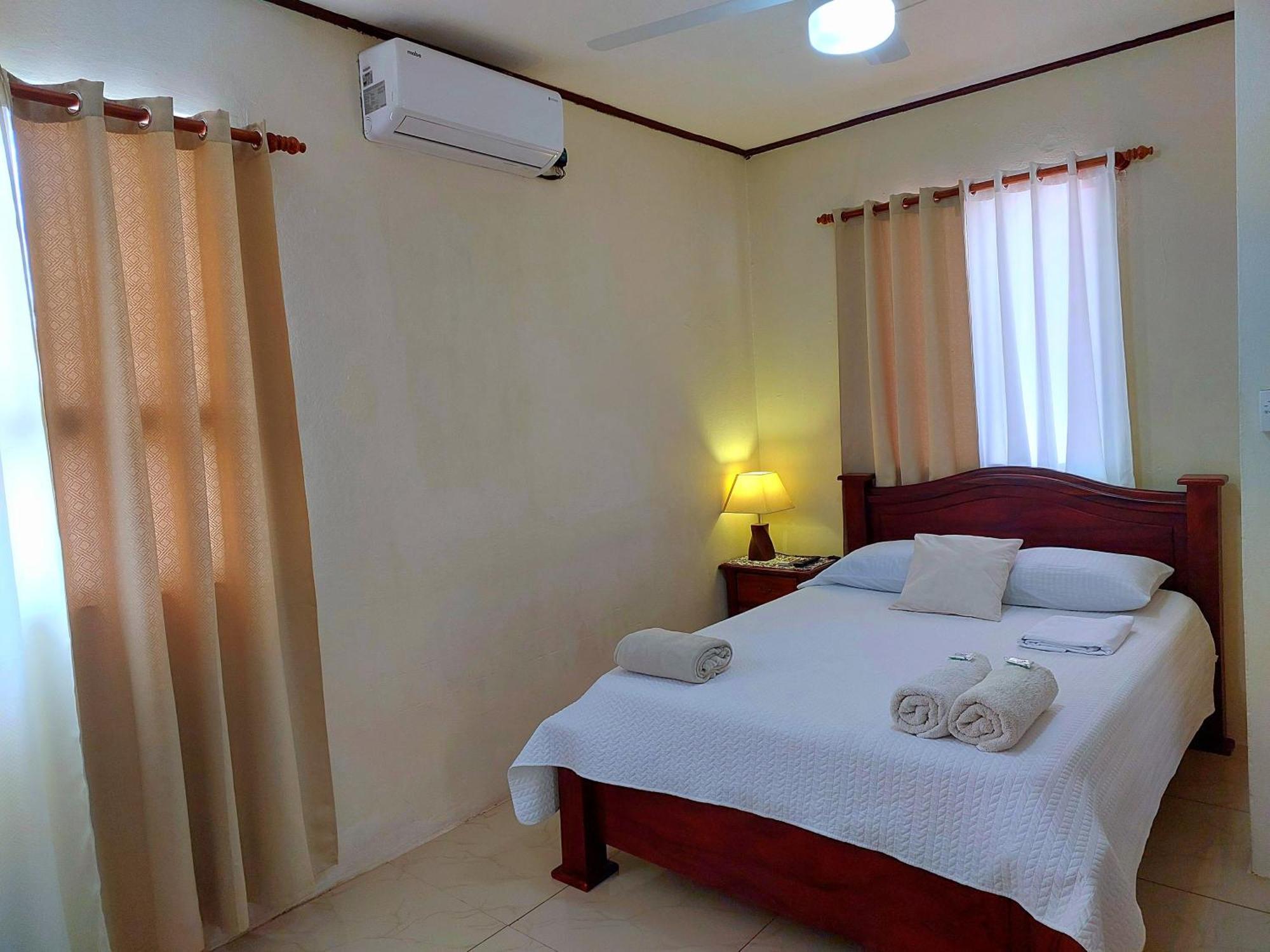 Villa Casa Equipada En El Centro De Puntarenas Extérieur photo